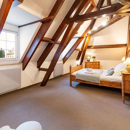 Hotel Jean De Bruges Сен-Рикье Экстерьер фото