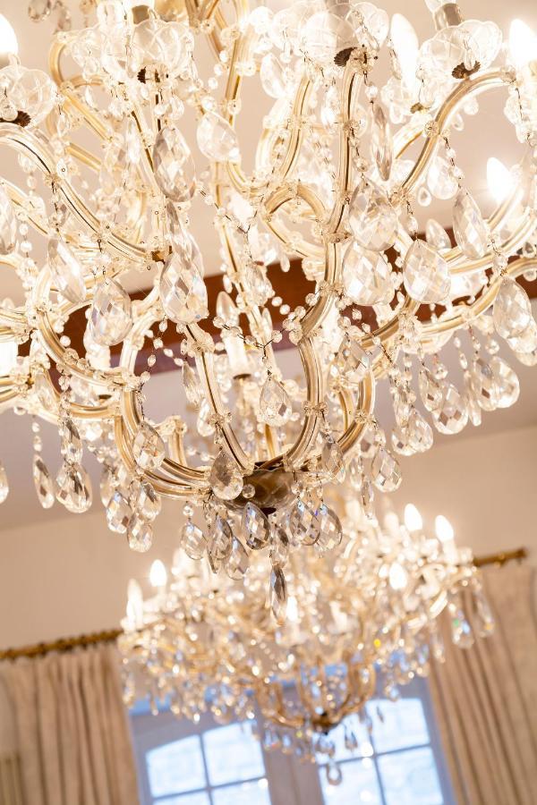 Hotel Jean De Bruges Сен-Рикье Экстерьер фото