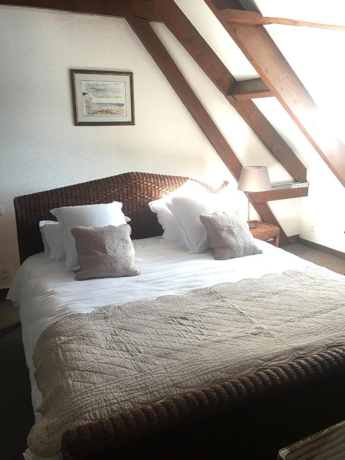 Hotel Jean De Bruges Сен-Рикье Экстерьер фото